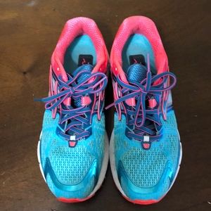 Women’s Brooks Ravenna 6 running shoes